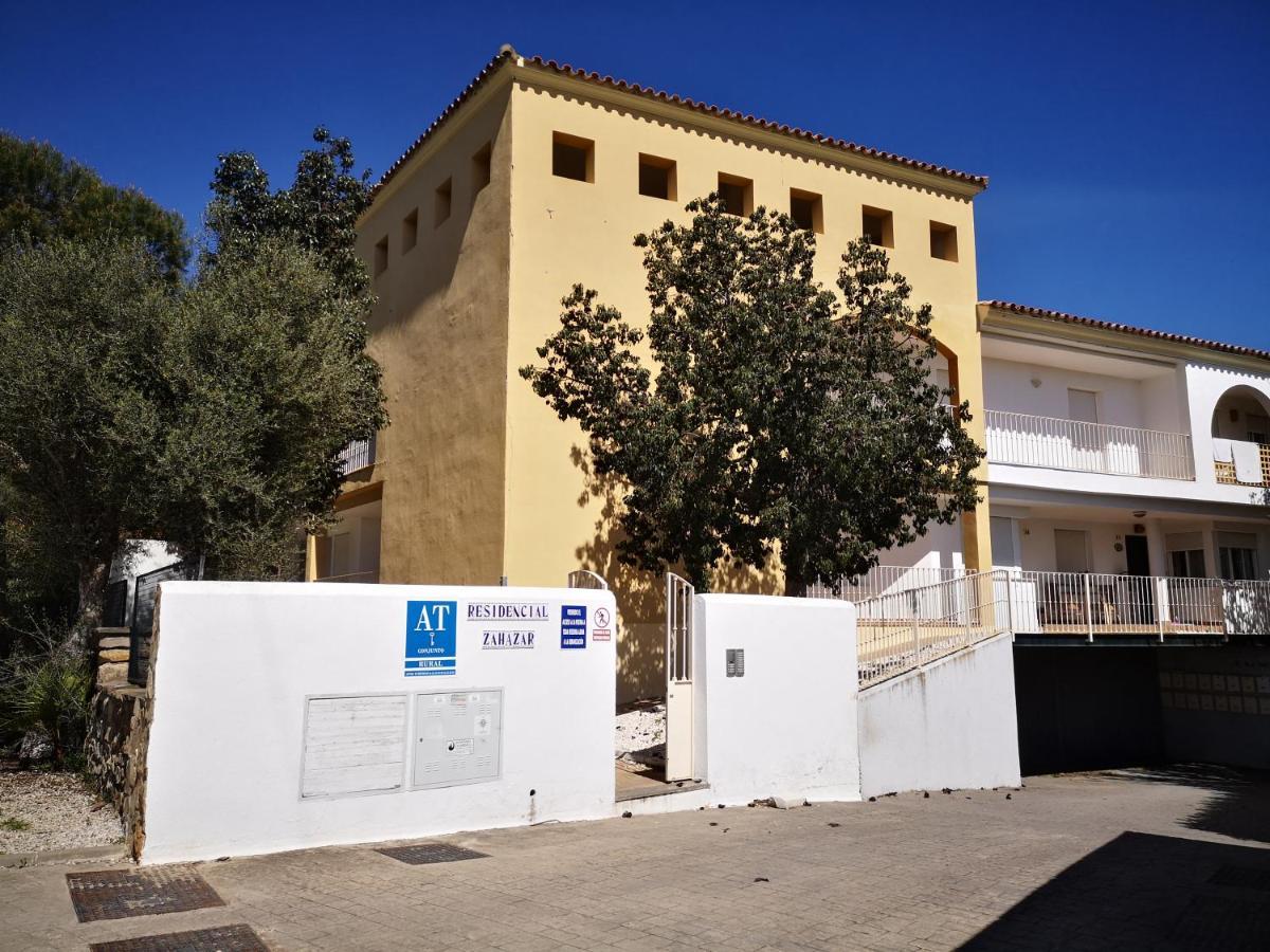 Entres Dos Paraisos: Zahara De Los Atunes Y Tarifa La Zarzuela Exterior photo